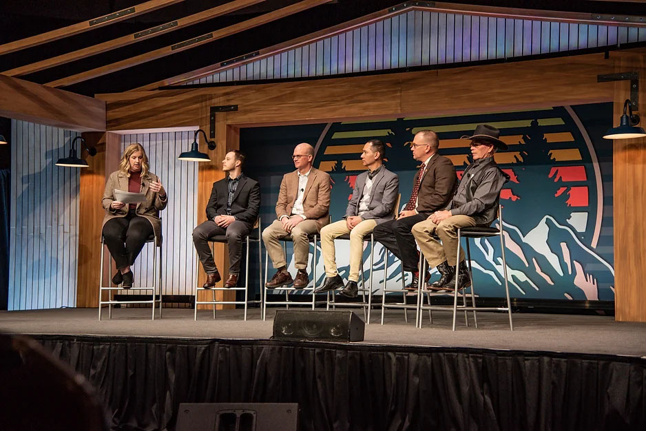 Panel discussion at World Congress on Genetics in Applied Livestock Production conference. 