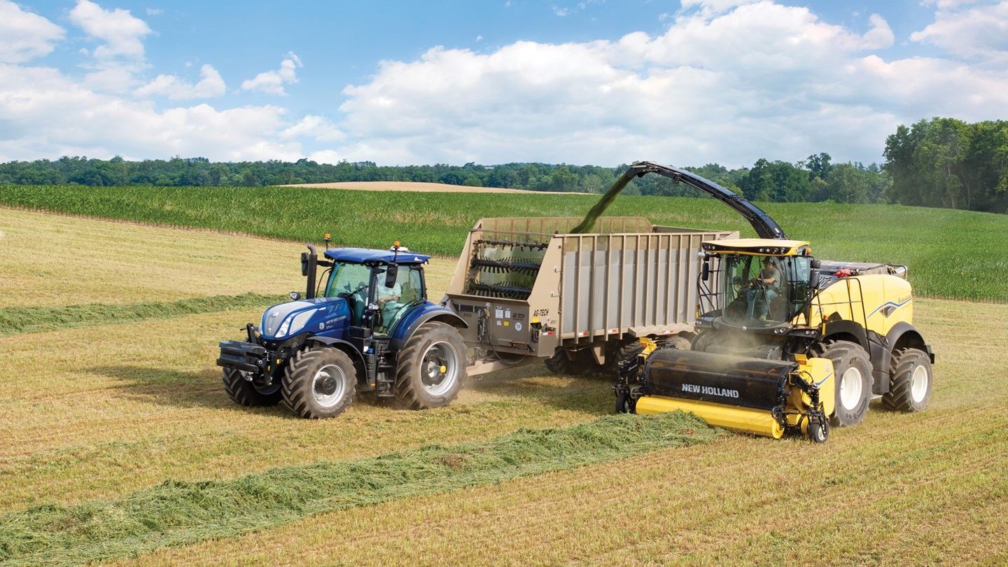 New Holland FR Forage Cruiser