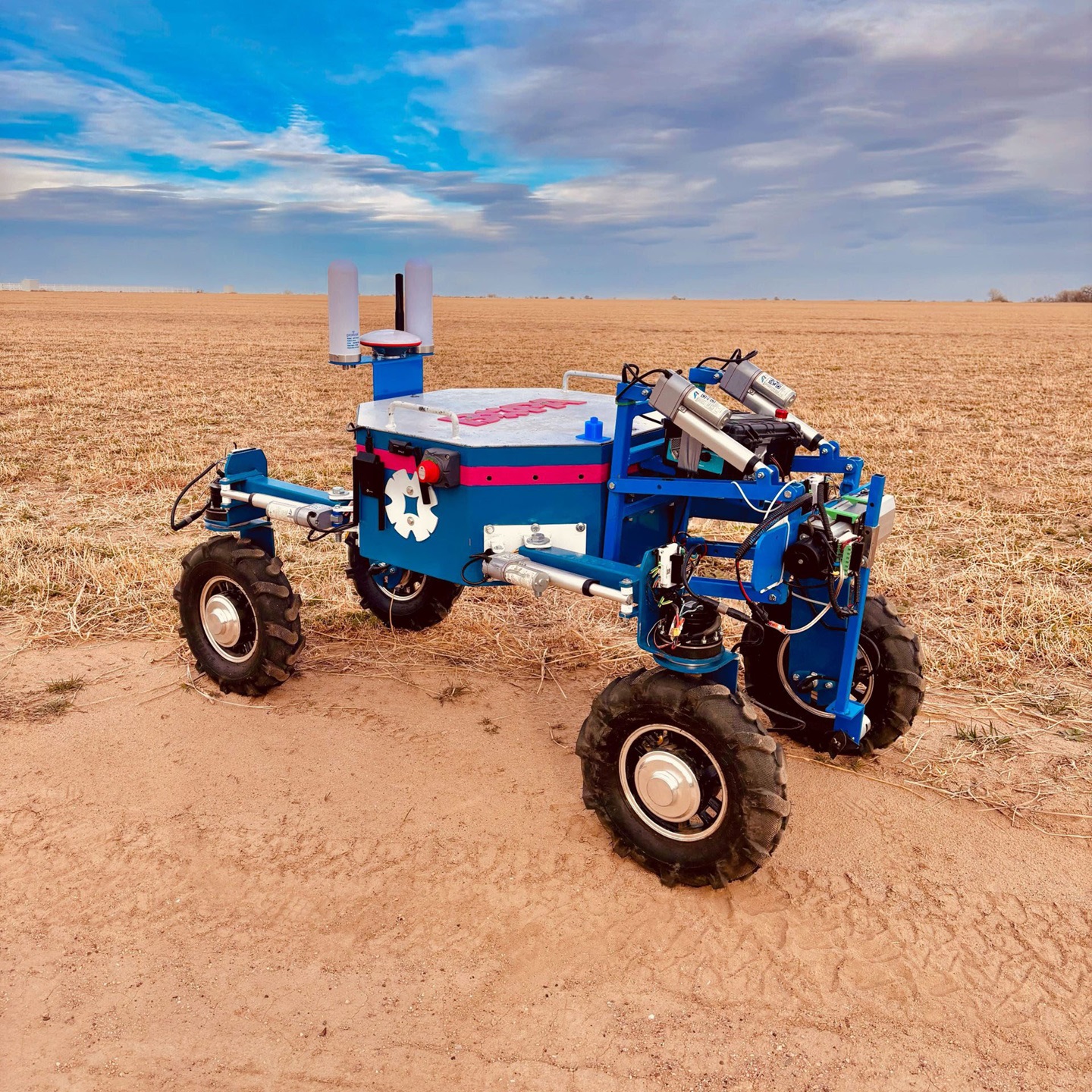 Autonomous Nano Tractor 