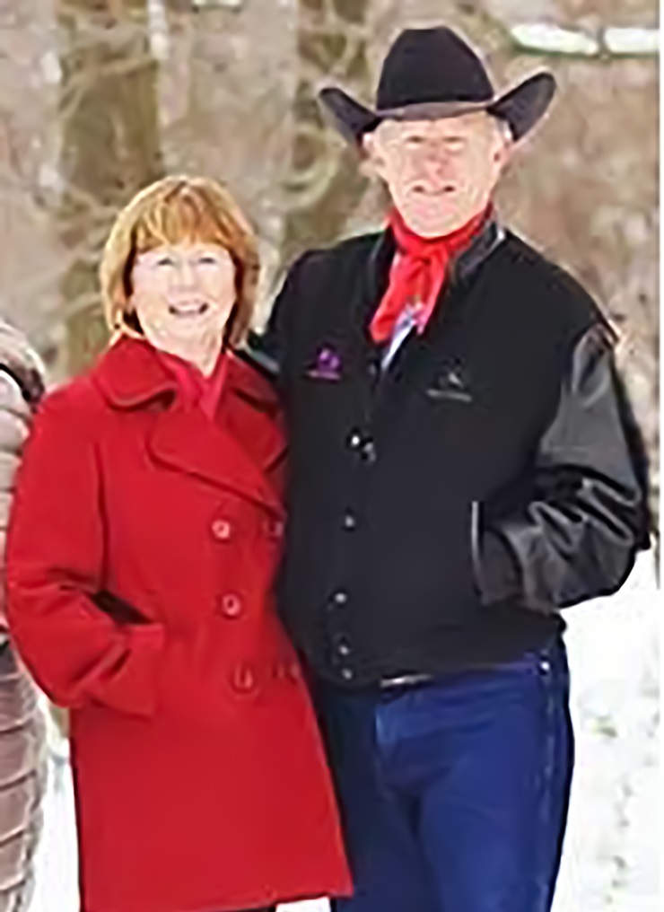 Pictured are (from left) Historic Angus Herd Award recipients Joanne and John Reed of Bar J Ranch LLC.