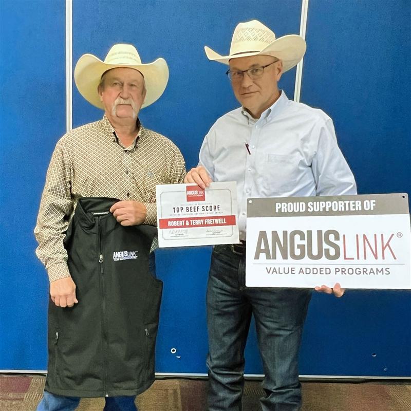 AngusLink® consignors recognized for Beef Score and Maternal Score awards joined Mark McCully, chief executive officer of the American Angus Association®, during Superior Sunrise on July 29 in Winnemucca, NV. 