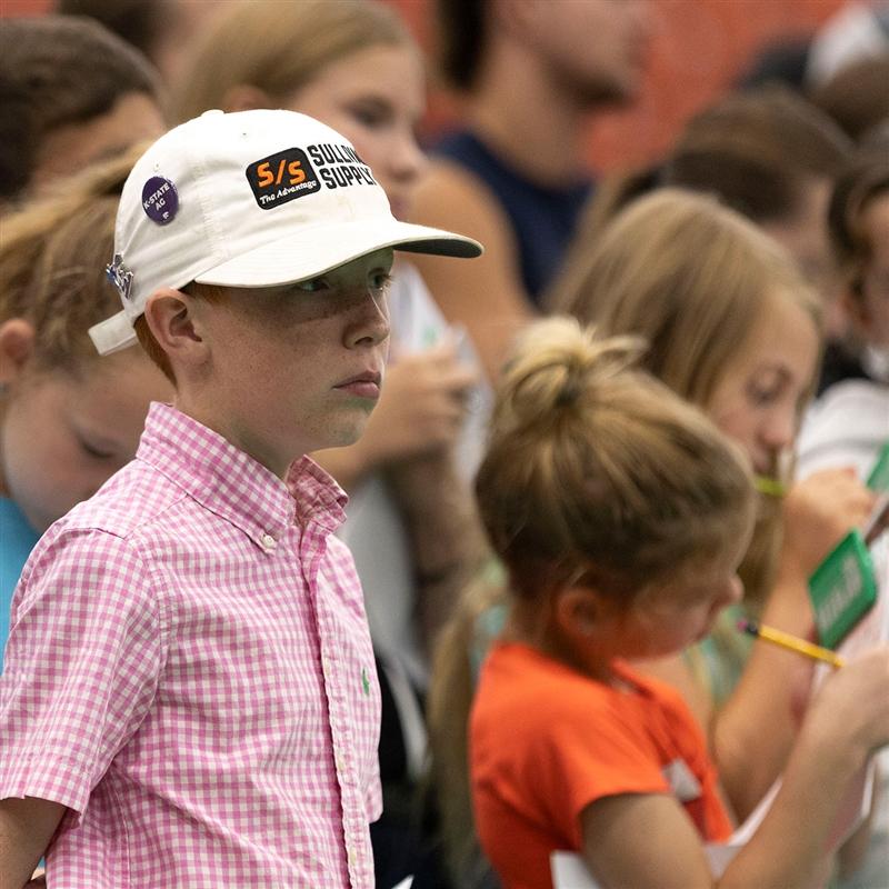 Drew McCurry of Hutchinson, Kan. analyzes a class of heifers during the judging contest at the 2026 National Junior Angus Show. The judging contest is one of three contests which juniors compete in to earn the Minix Stokman Award.