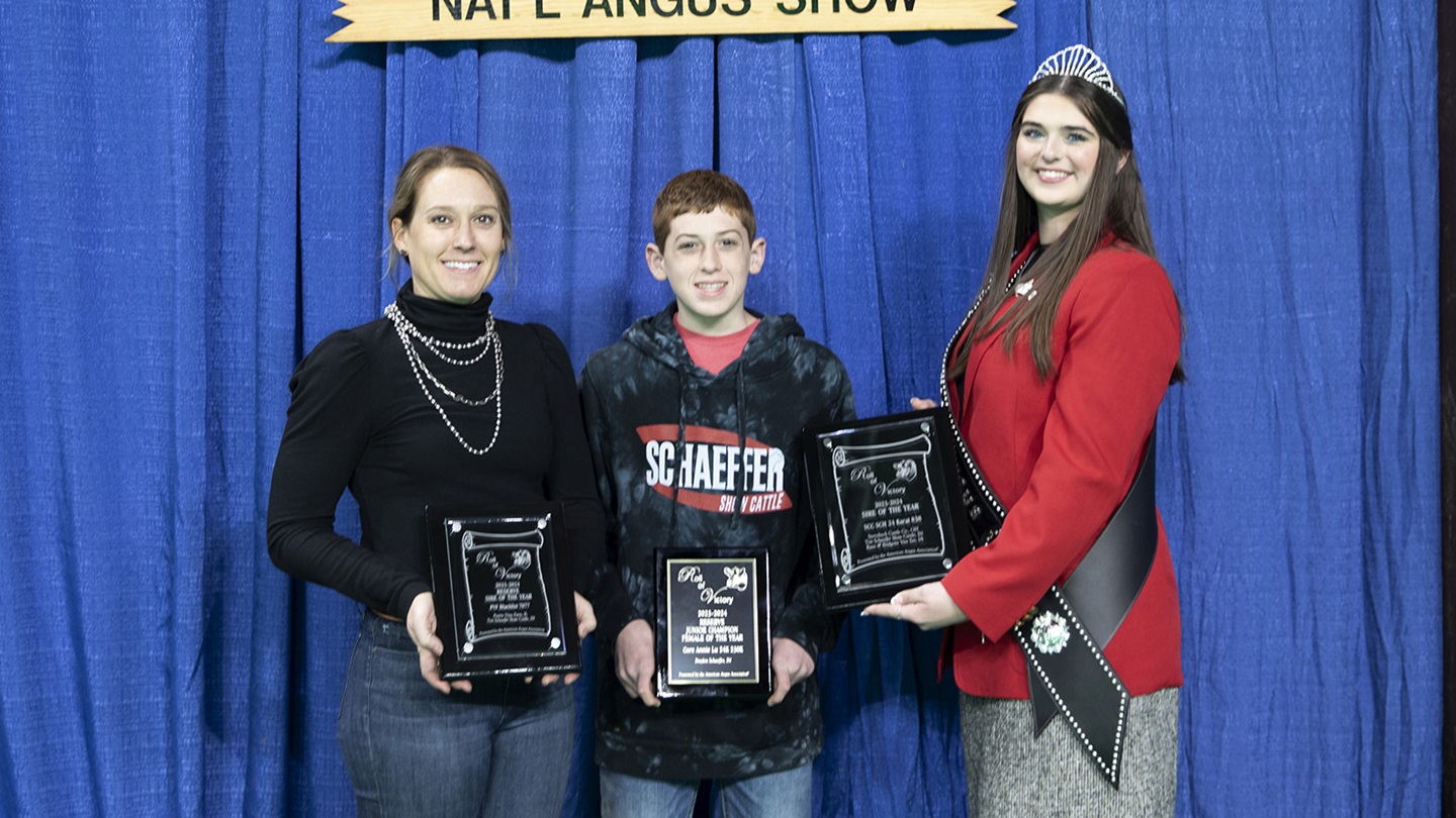 Pictured are (from left) Emily Schaeffer, Braylen Schaeffer and Rosalind Kidwell, Miss American Angus. 