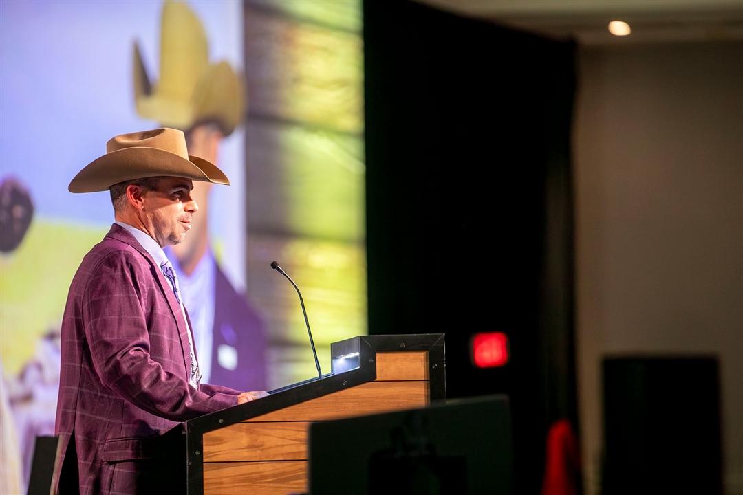 A historic bronze bull statue casted by Jim Reno, modeled after VDAR New Trend 315 was auctioned off by Colonel Jordan Hunter and sold to Terry Edmonson, Bear Hill Cattle Company of Dade City, Florida for $10,500.00 at the 2025 Angus Convention.