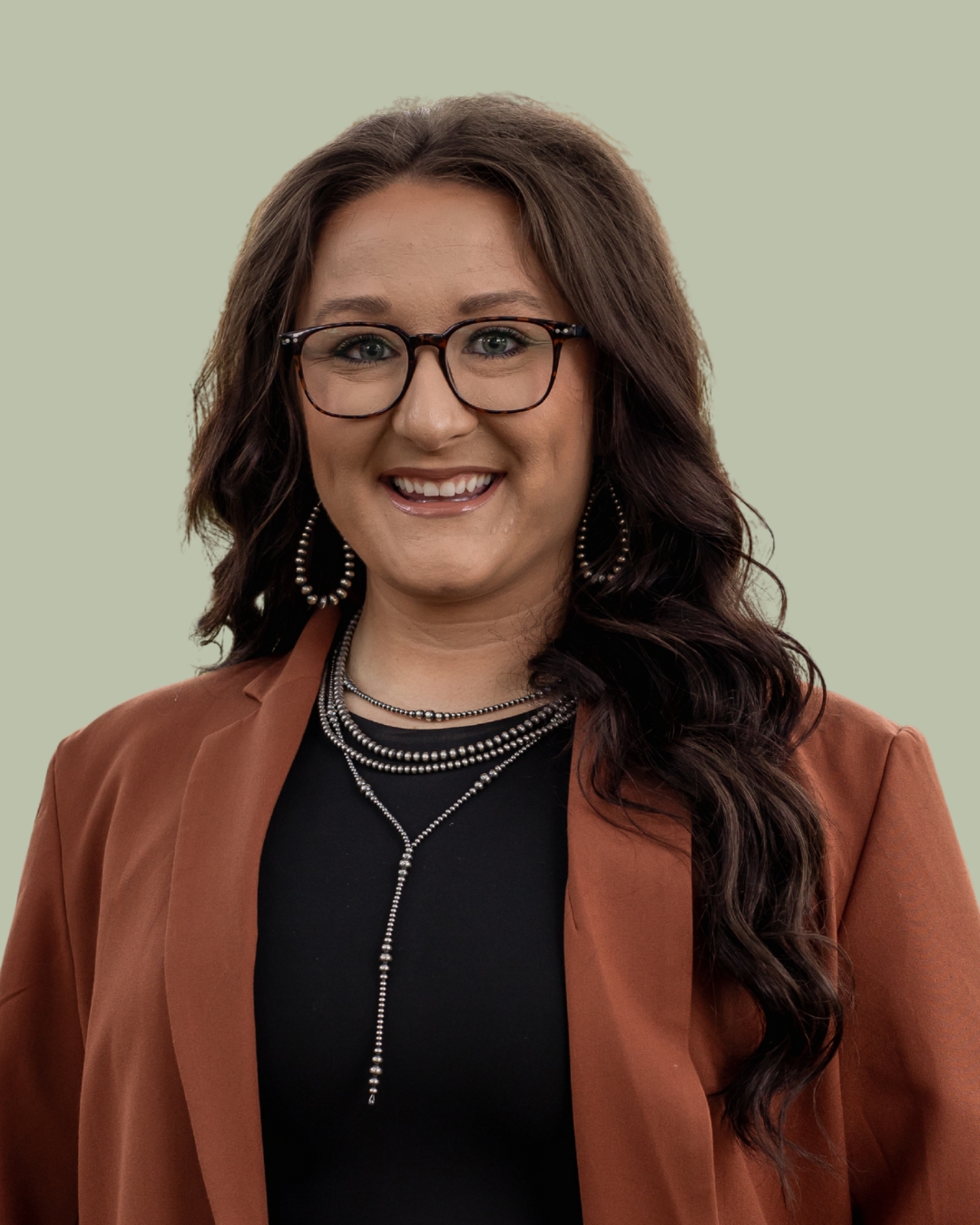 Mackenzie Leach headshot