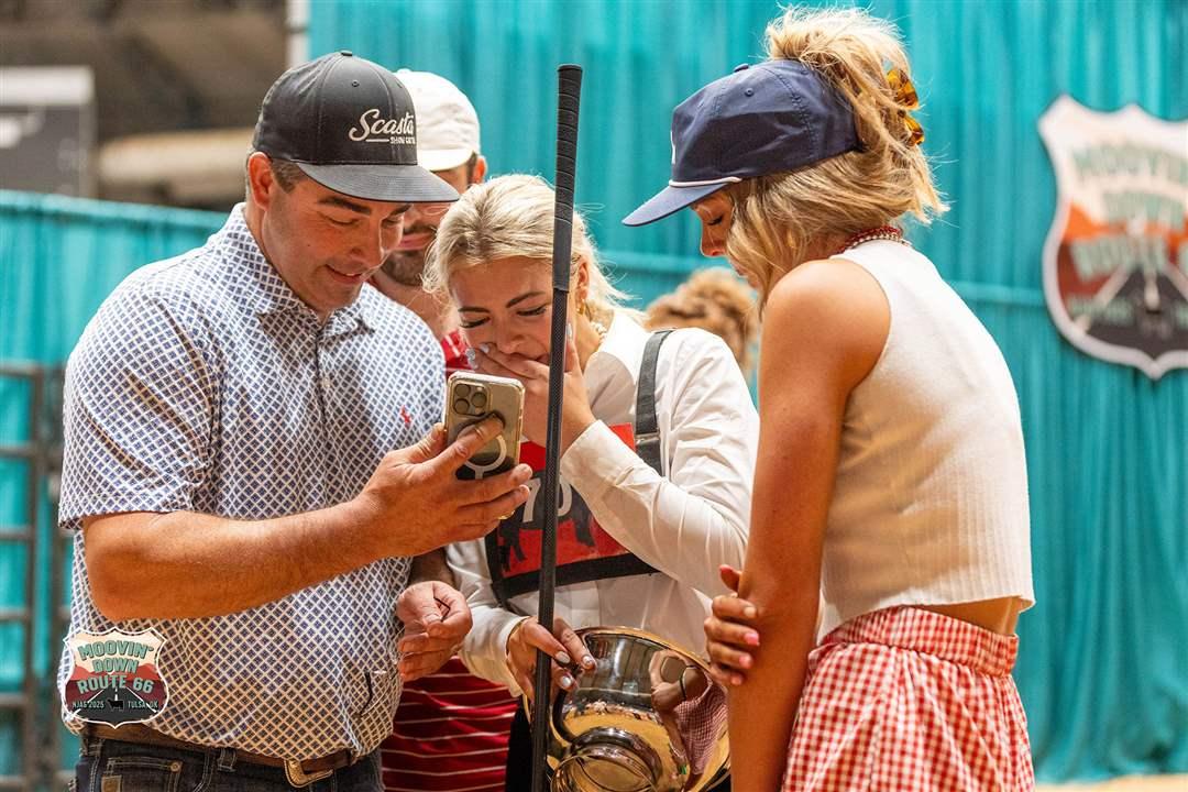 Moments after Meier was announced the winner, she alongside her brother Andrew, sister Alyssa and dad Lydell, FaceTime their mom, sharing the good news.