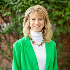 Nancy Pitts headshot